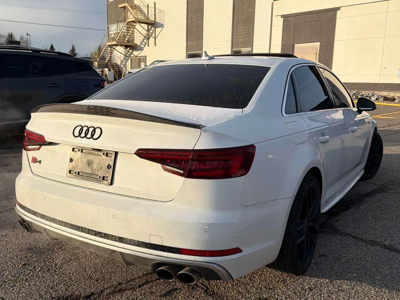 Audi S4 Technik / 360 / B&O / MАСАЖИ / АВТОКРЕДИТ , снимка 17 - Автомобили и джипове - 54813885