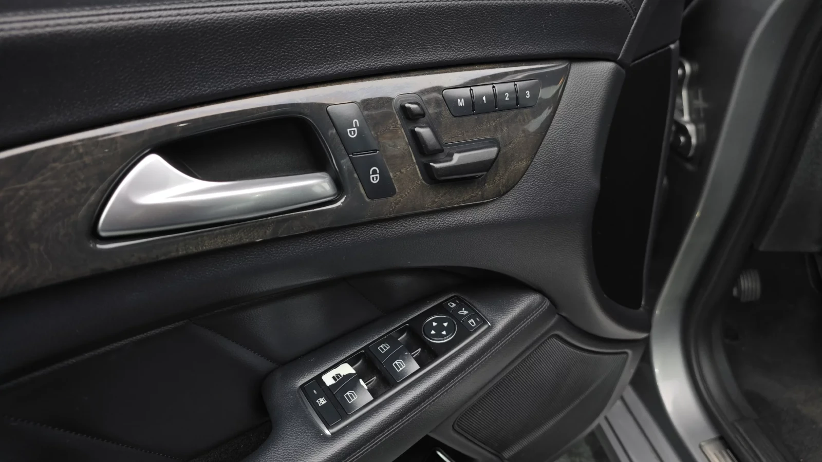 Mercedes-Benz CLS 350 !!������!! #����� ����������# !�������� | Mobile.bg � ����������� 12
