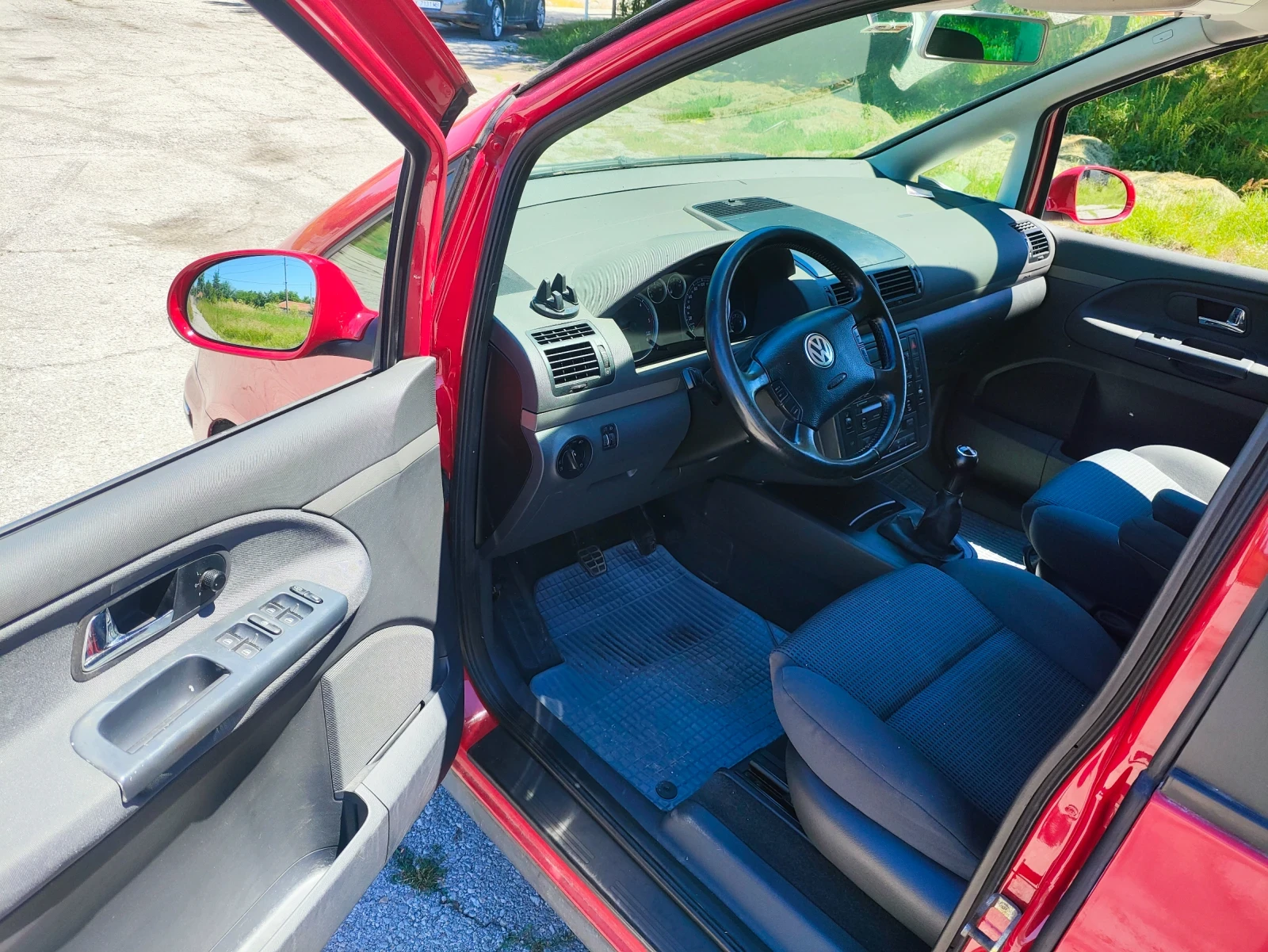 VW Sharan 1.9 TDi, снимка 9 - Автомобили и джипове - 54920981