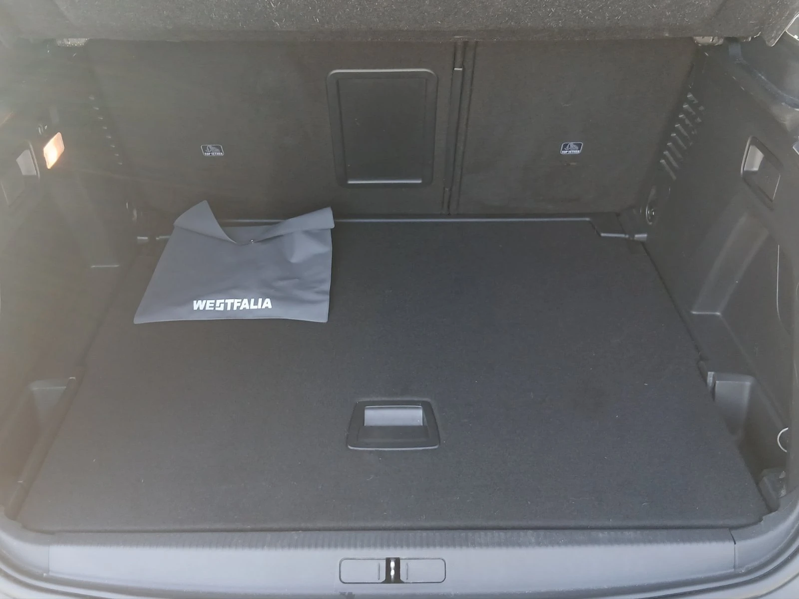Peugeot 3008 3008 NEW ALLURE 1.6 e-THP 180 EAT8 EURO 6.2, снимка 14 - Автомобили и джипове - 55128818