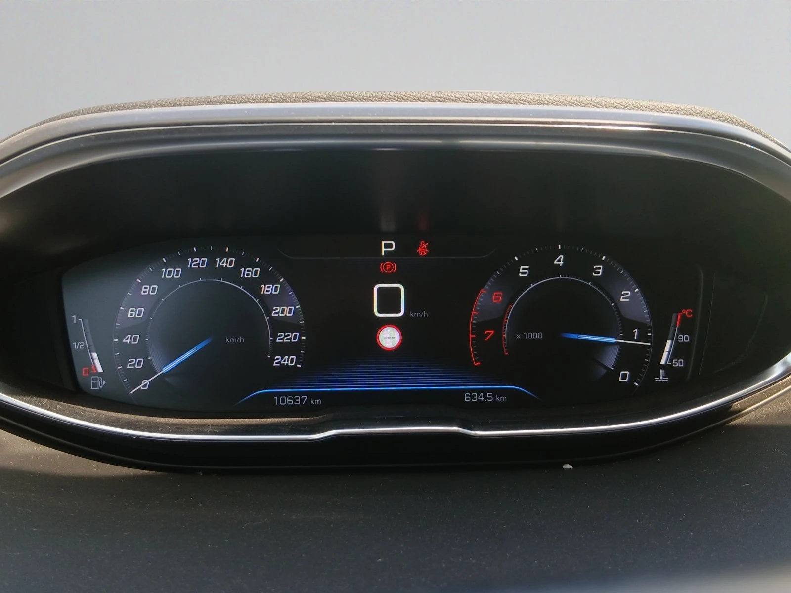 Peugeot 3008 3008 NEW ALLURE 1.6 e-THP 180 EAT8 EURO 6.2, снимка 11 - Автомобили и джипове - 55128818
