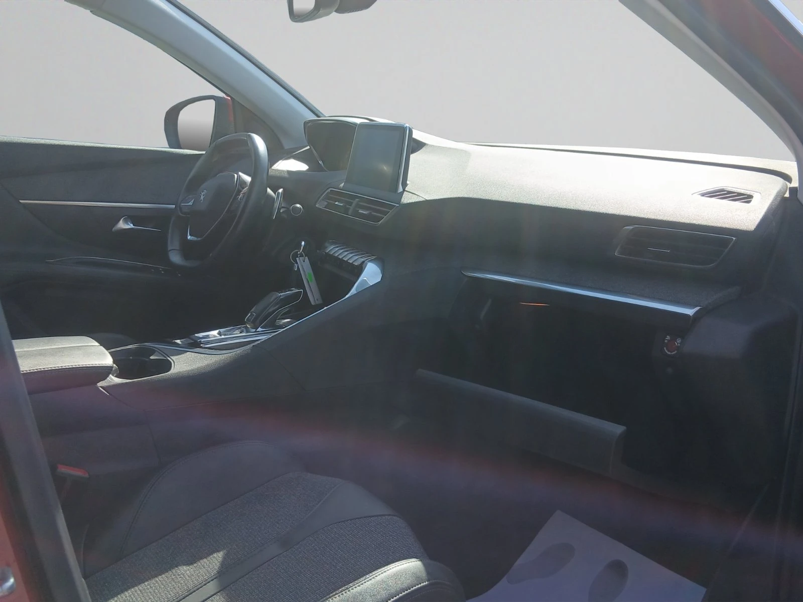Peugeot 3008 3008 NEW ALLURE 1.6 e-THP 180 EAT8 EURO 6.2, снимка 13 - Автомобили и джипове - 55128818