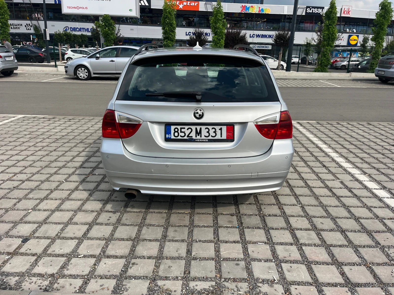 BMW 320, снимка 6 - Автомобили и джипове - 55408513
