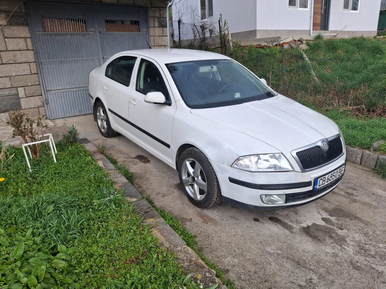 Skoda Octavia 1.6 Газ/Бензин, снимка 3 - Автомобили и джипове - 55539827
