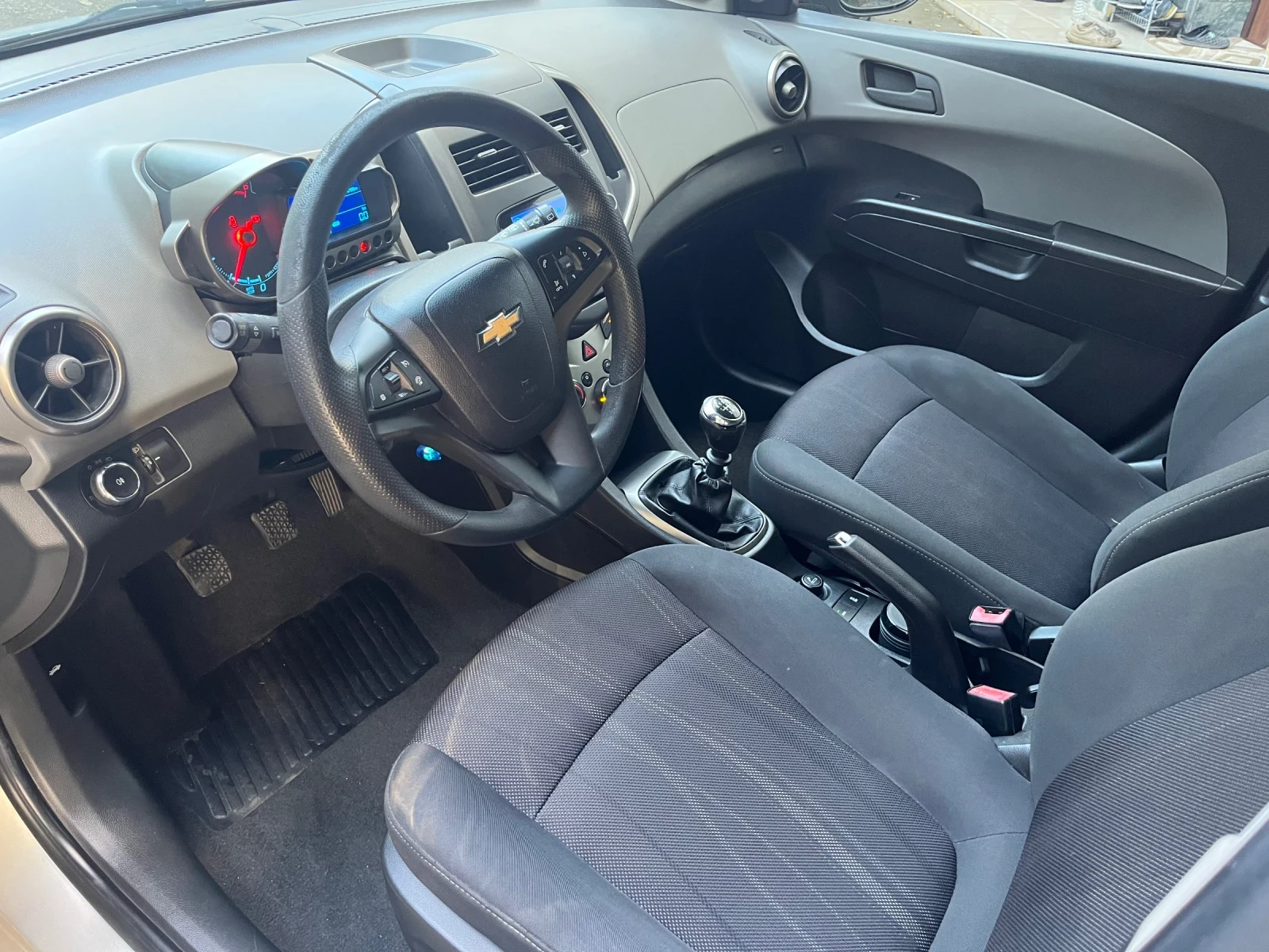 Chevrolet Aveo 1.3d , снимка 5 - Автомобили и джипове - 55542023