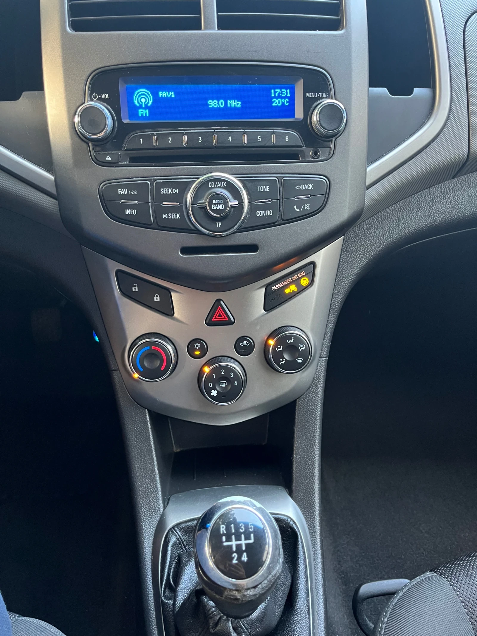 Chevrolet Aveo 1.3d , снимка 7 - Автомобили и джипове - 55542023