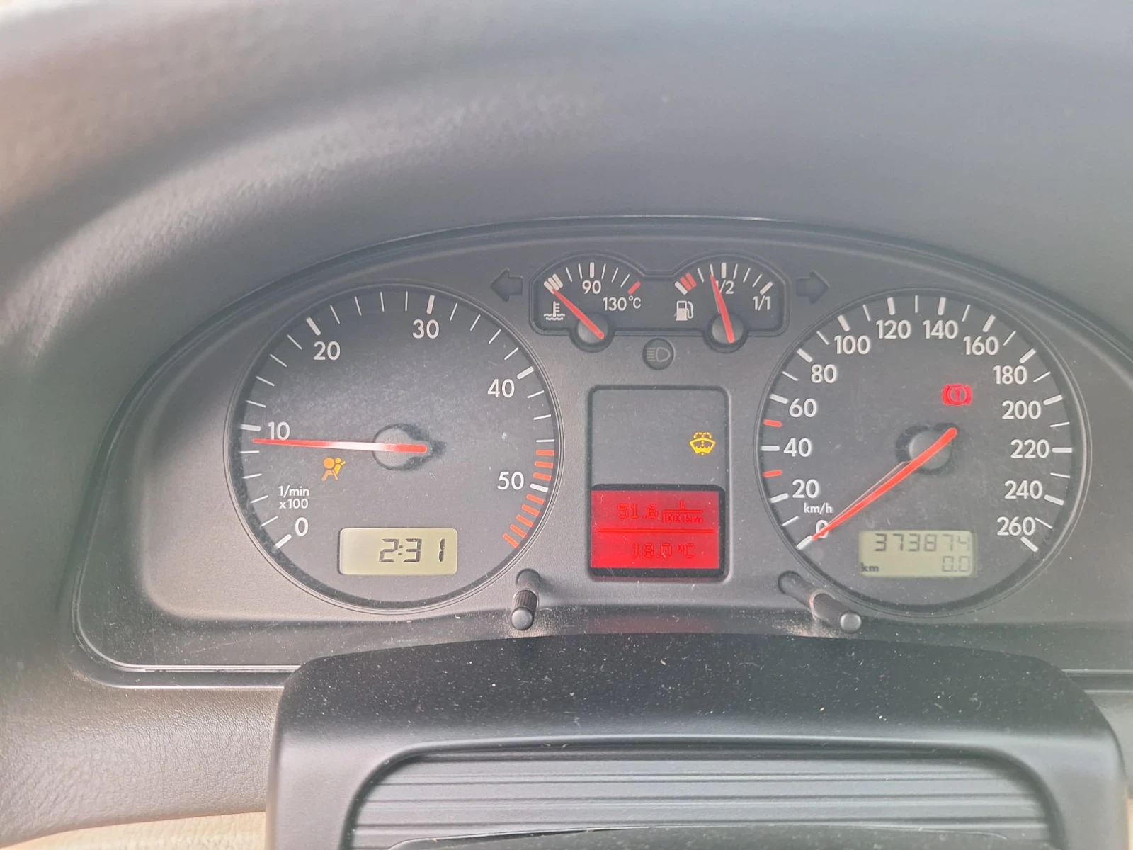 VW Passat, снимка 7 - Автомобили и джипове - 55677924