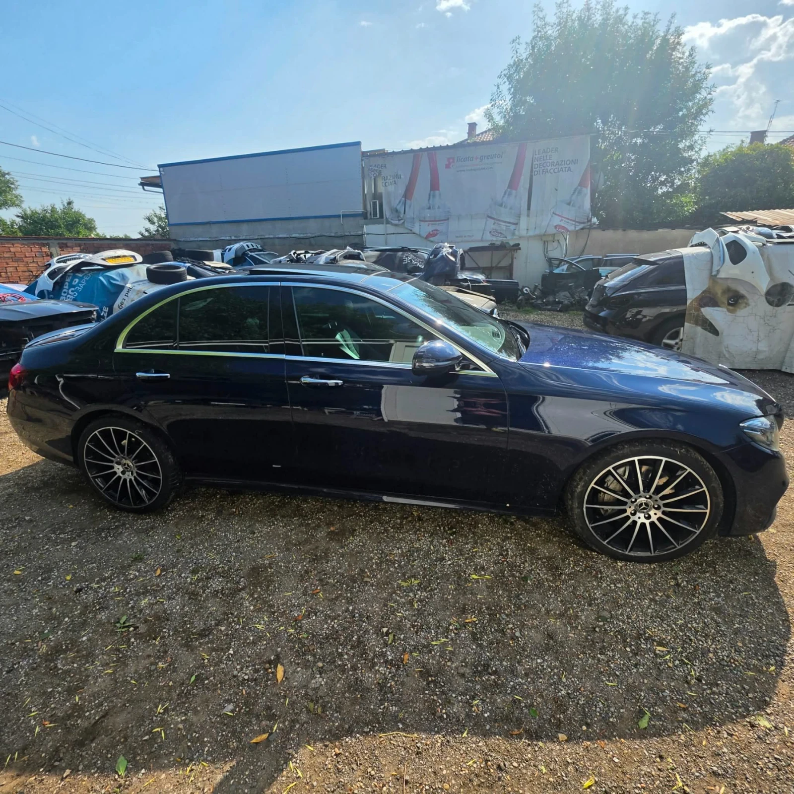 Mercedes-Benz E 220 AMG packet , снимка 4 - Автомобили и джипове - 55806114