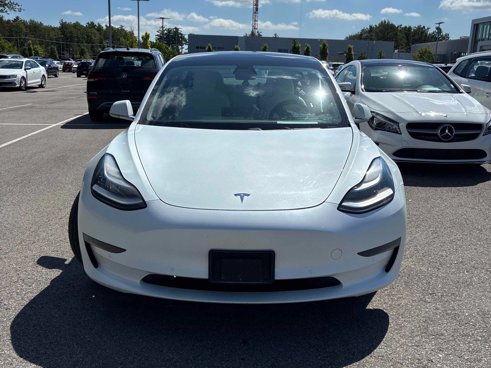Tesla Model 3 Long Range | CARFAX | АВТОФИНАНСИРАНЕ, снимка 2 - Автомобили и джипове - 55892597