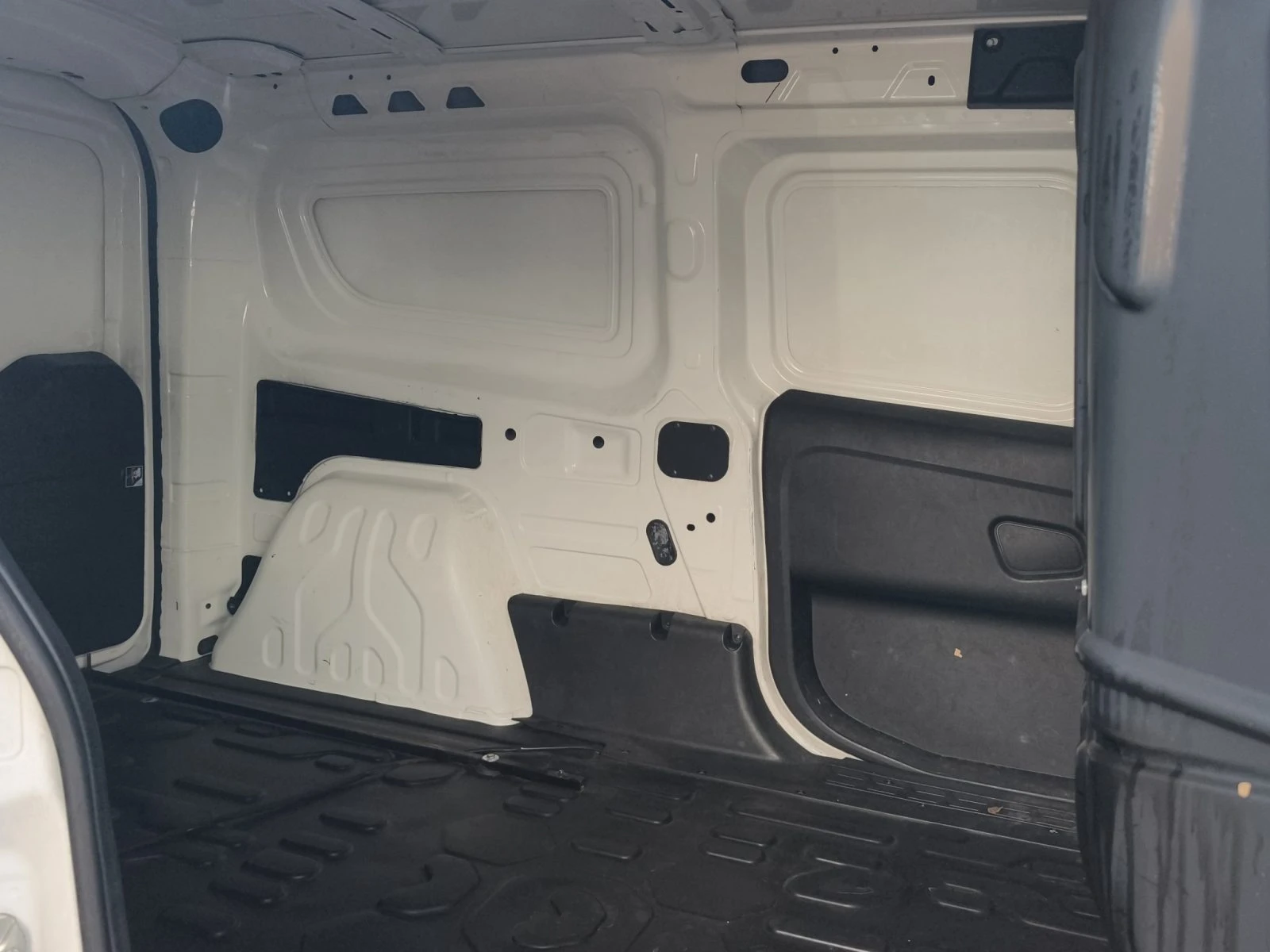 Fiat Doblo 1.6D 105hp BVM6 E6//2202R15, снимка 12 - Автомобили и джипове - 56421794
