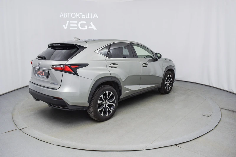 Lexus NX 300H F Sport 4x4, снимка 3 - Автомобили и джипове - 45782164