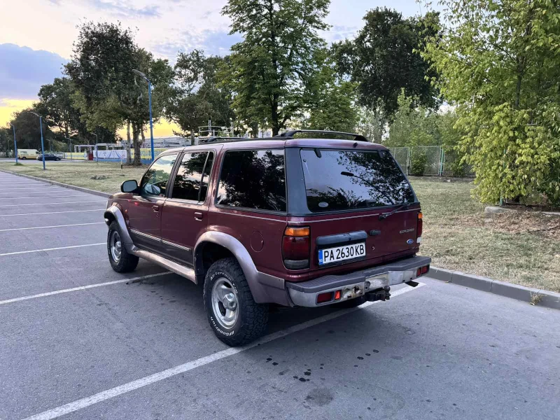 Ford Explorer, снимка 6 - Автомобили и джипове - 47277774