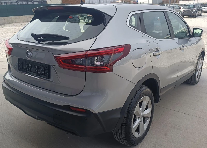 Nissan Qashqai 1.5 dCi, снимка 4 - Автомобили и джипове - 49459224