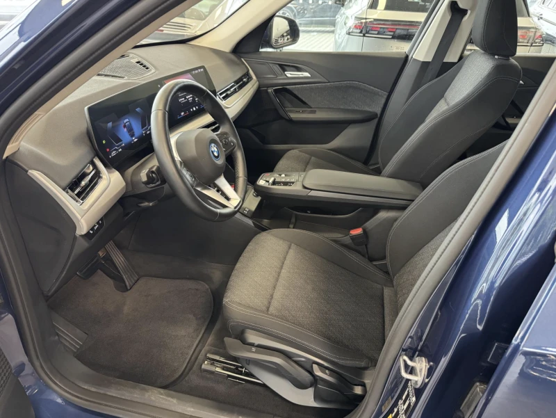 BMW X1 25e xDrive LED/Камера/Fast Charging, снимка 7 - Автомобили и джипове - 52020728