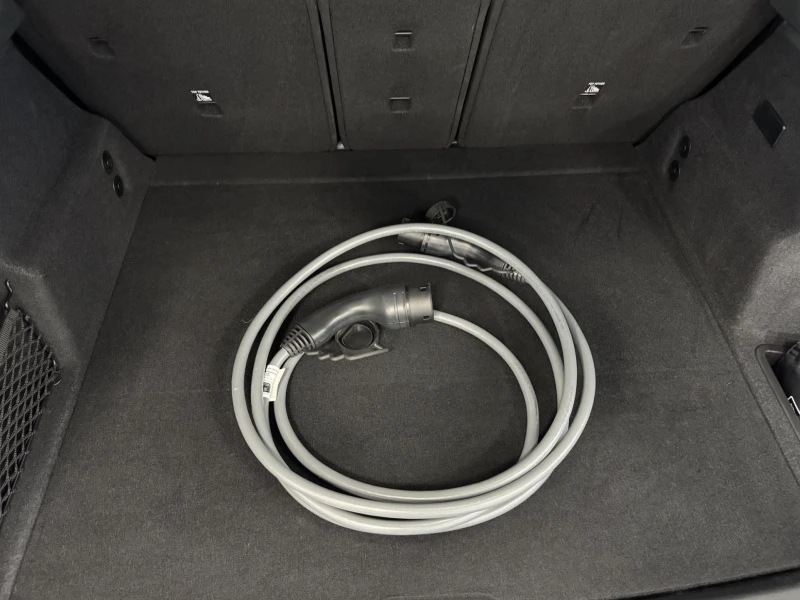 BMW X1 25e xDrive LED/Камера/Fast Charging, снимка 11 - Автомобили и джипове - 52020728