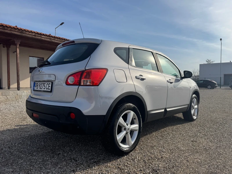 Nissan Qashqai Автомат 4Х4, снимка 8 - Автомобили и джипове - 52873791