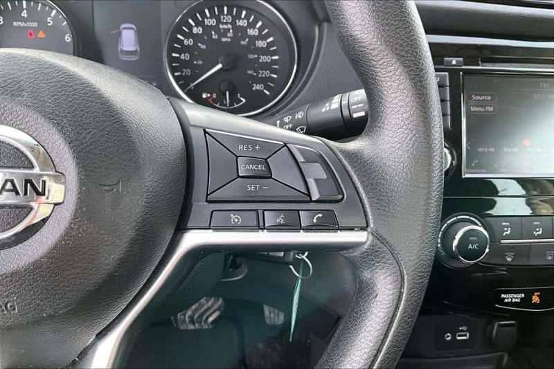 Nissan Rogue * CARFAX * ЦЕНА ДО БГ, снимка 13 - Автомобили и джипове - 53384387