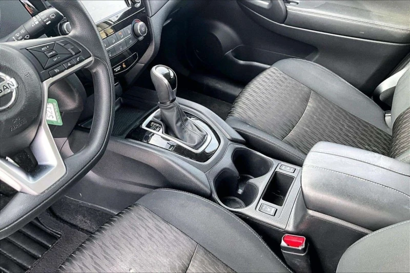 Nissan Rogue * CARFAX * ЦЕНА ДО БГ, снимка 16 - Автомобили и джипове - 53384387