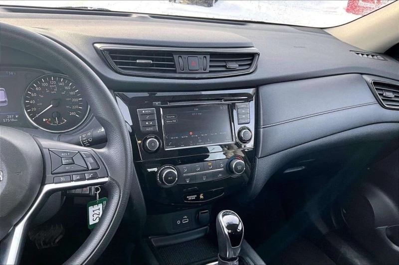 Nissan Rogue * CARFAX * ЦЕНА ДО БГ, снимка 5 - Автомобили и джипове - 53384387