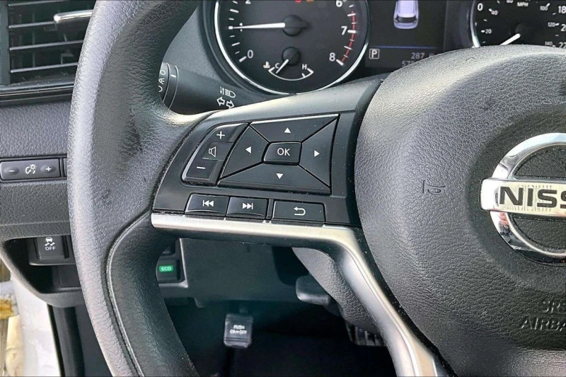 Nissan Rogue * CARFAX * ЦЕНА ДО БГ, снимка 12 - Автомобили и джипове - 53384387