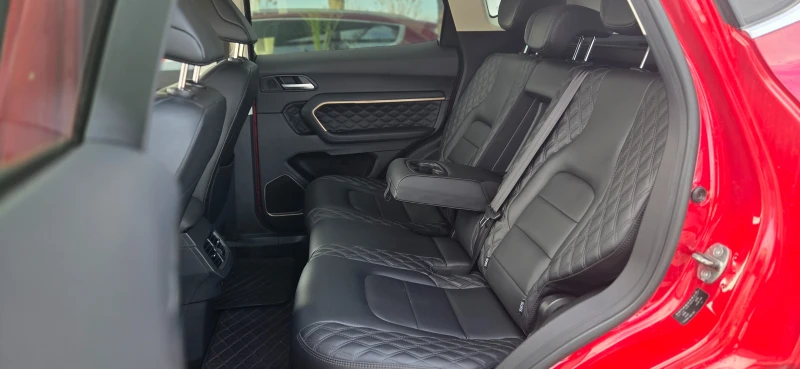 Haval H6 Supreme ГАЗ 2.0 GDIT (190 кс), снимка 11 - Автомобили и джипове - 53526836