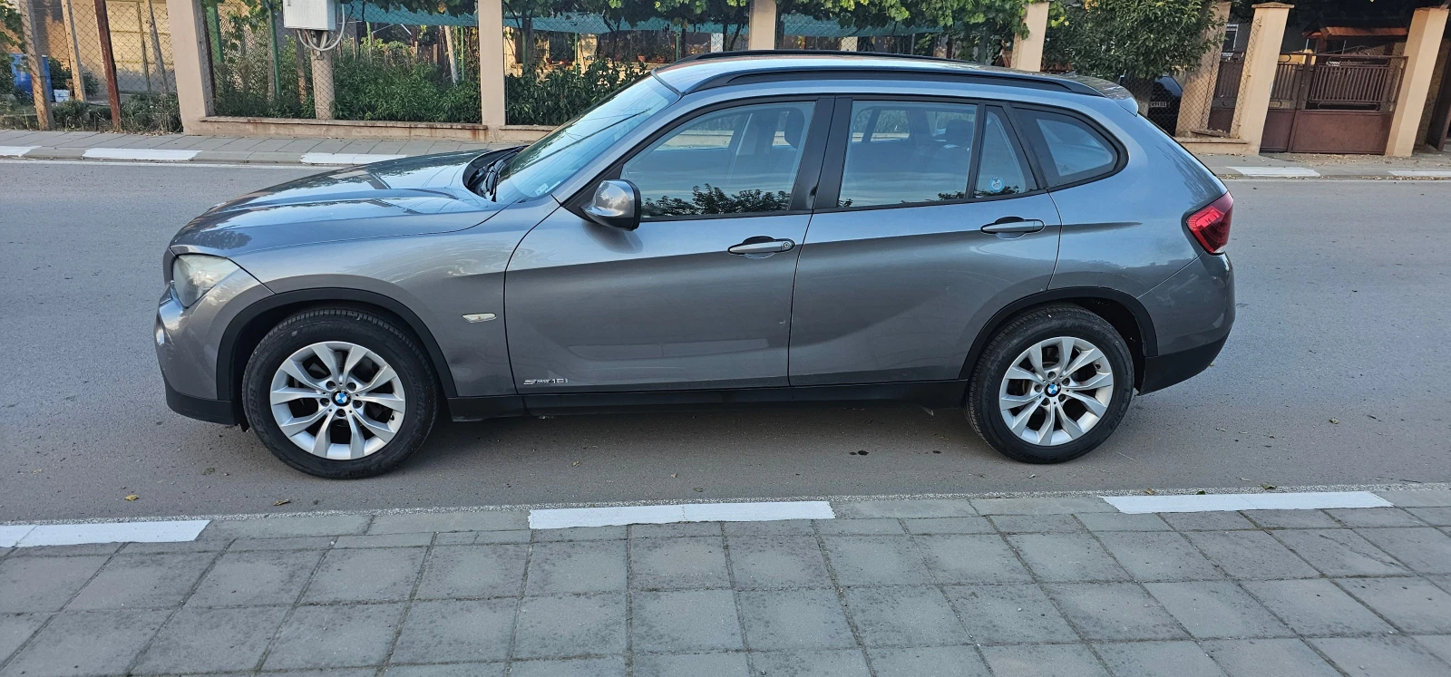 BMW X1 2.0 - изображение 2