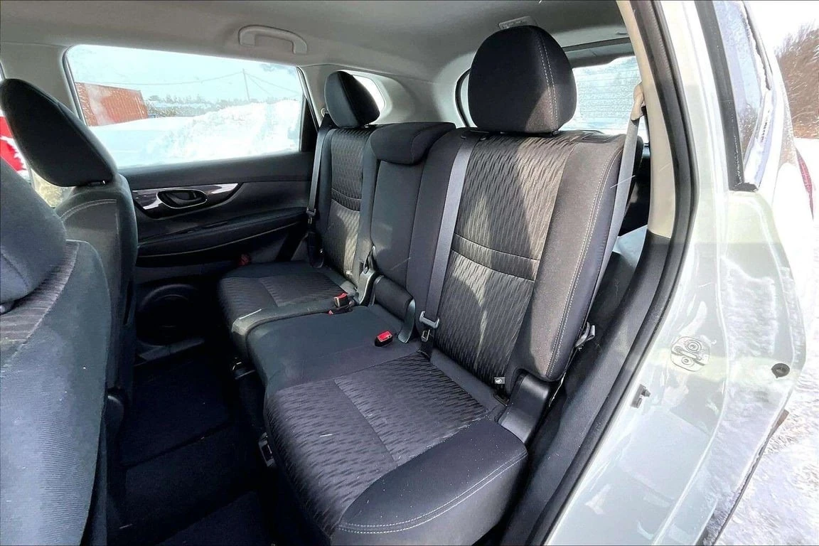 Nissan Rogue * CARFAX * ���� �� �� | Mobile.bg � ����������� 10