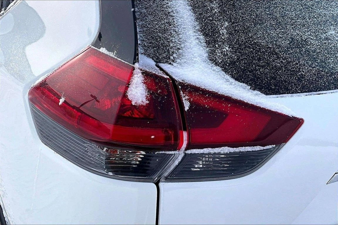 Nissan Rogue * CARFAX * ���� �� �� | Mobile.bg � ����������� 9