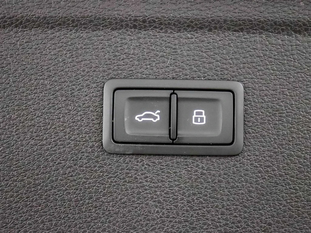 Audi Q5 * quattro Premium * CARFAX * ���� �� �� | Mobile.bg � ����������� 16