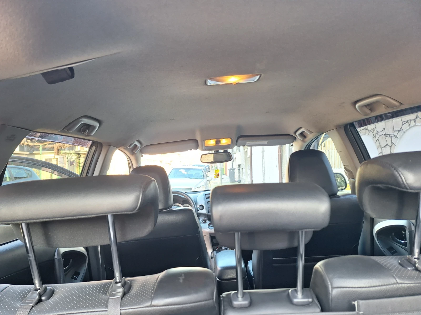 Toyota Rav4 | Mobile.bg � ����������� 10