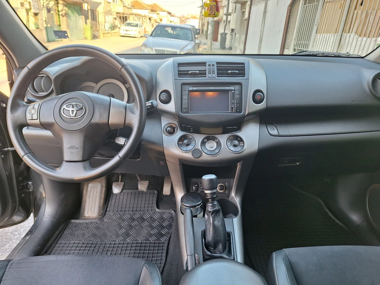Toyota Rav4 | Mobile.bg � ����������� 12