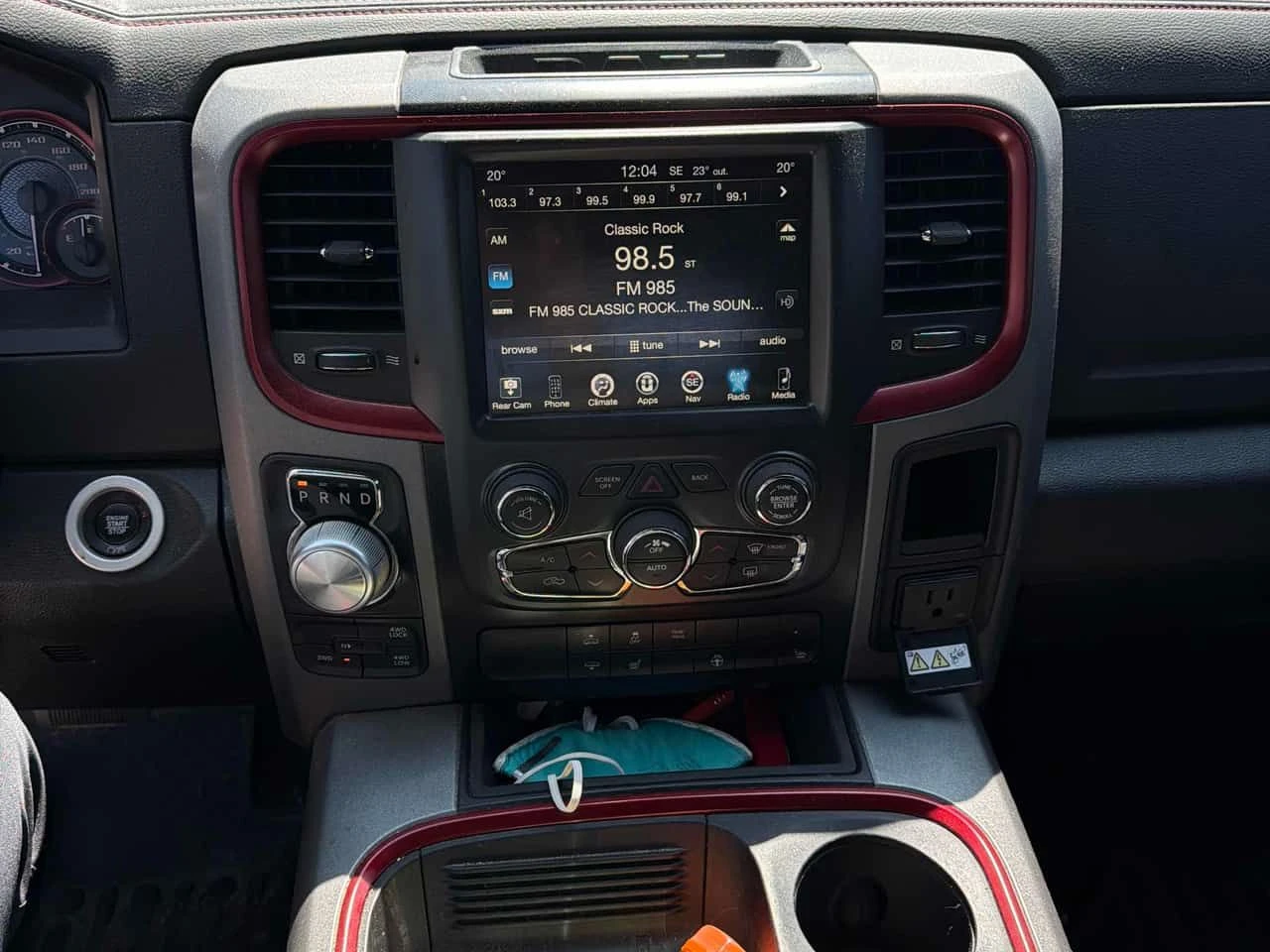 Dodge RAM 1500 Rebel | CARFAX | АВТОКРЕДИТ БЕЗ ПЪРВОНАЧАЛНА, снимка 9 - Автомобили и джипове - 55397089