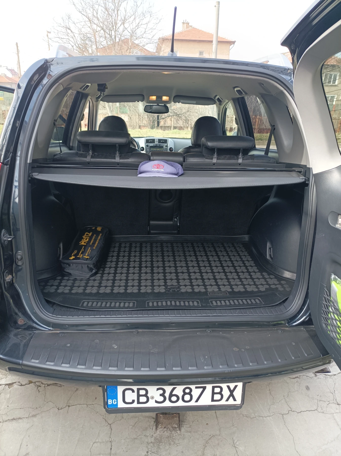 Toyota Rav4, снимка 10 - Автомобили и джипове - 55425236