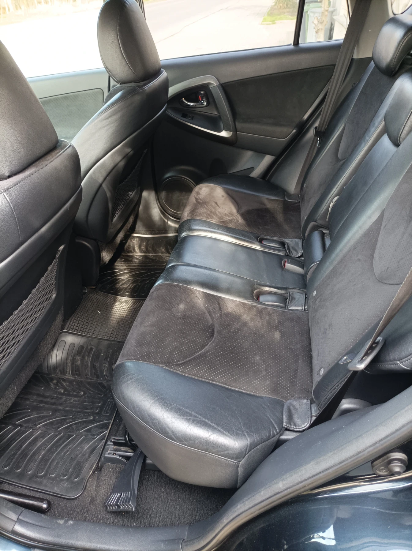 Toyota Rav4, снимка 9 - Автомобили и джипове - 55425236