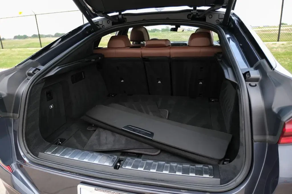 BMW X6 M50i, снимка 17 - Автомобили и джипове - 55511164
