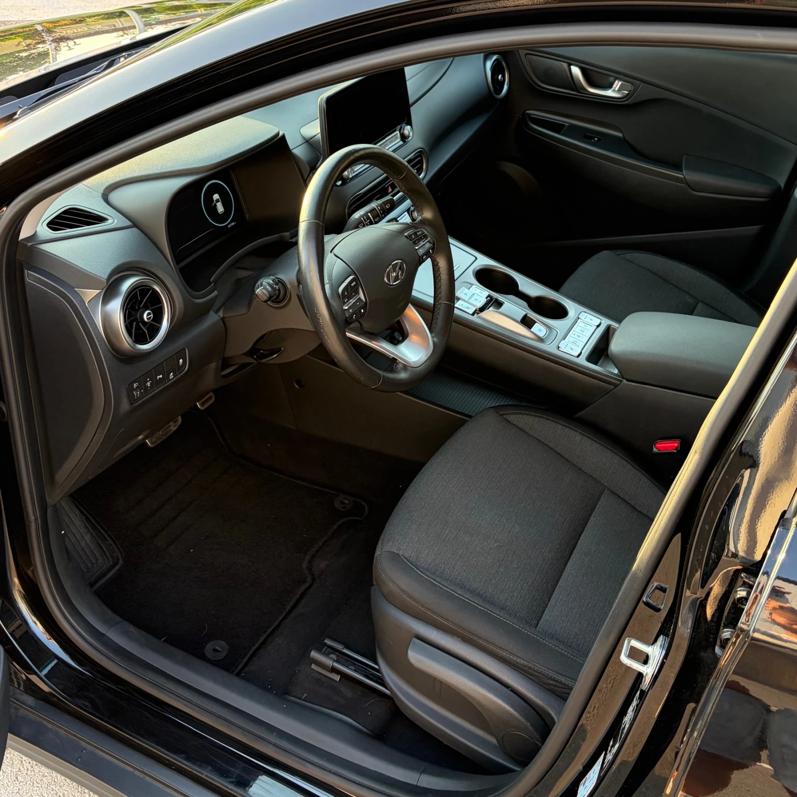 Hyundai Kona, снимка 6 - Автомобили и джипове - 55658437