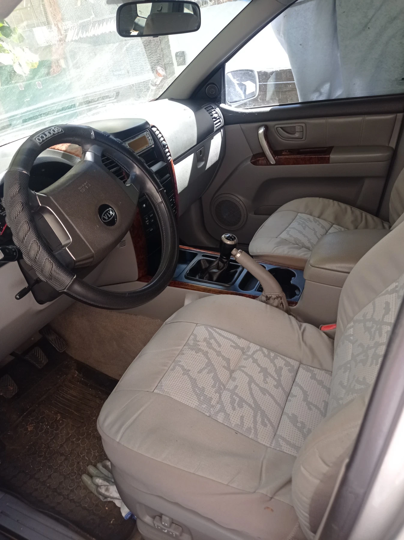 Kia Sorento, снимка 3 - Автомобили и джипове - 56268564