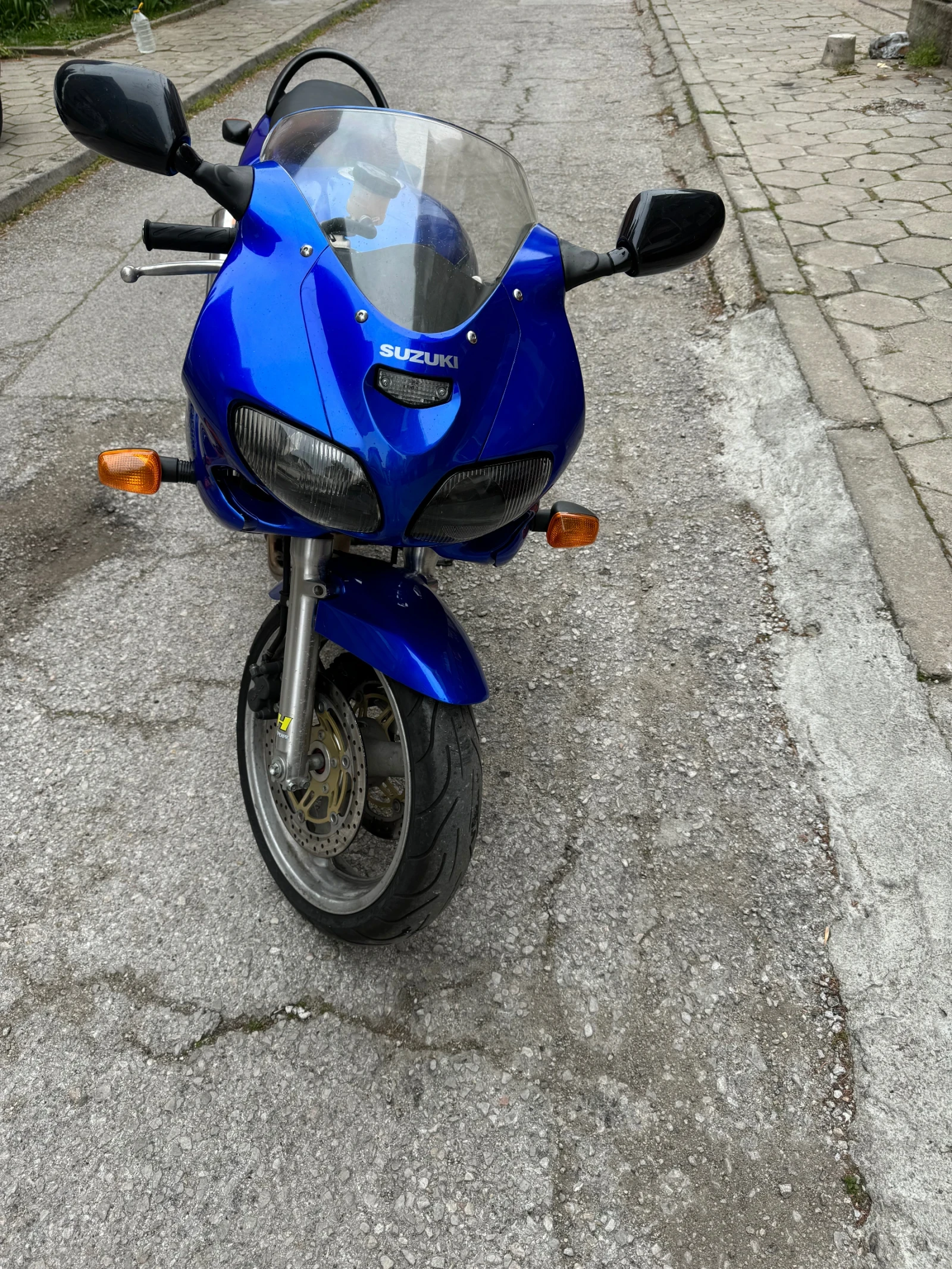 Suzuki SV