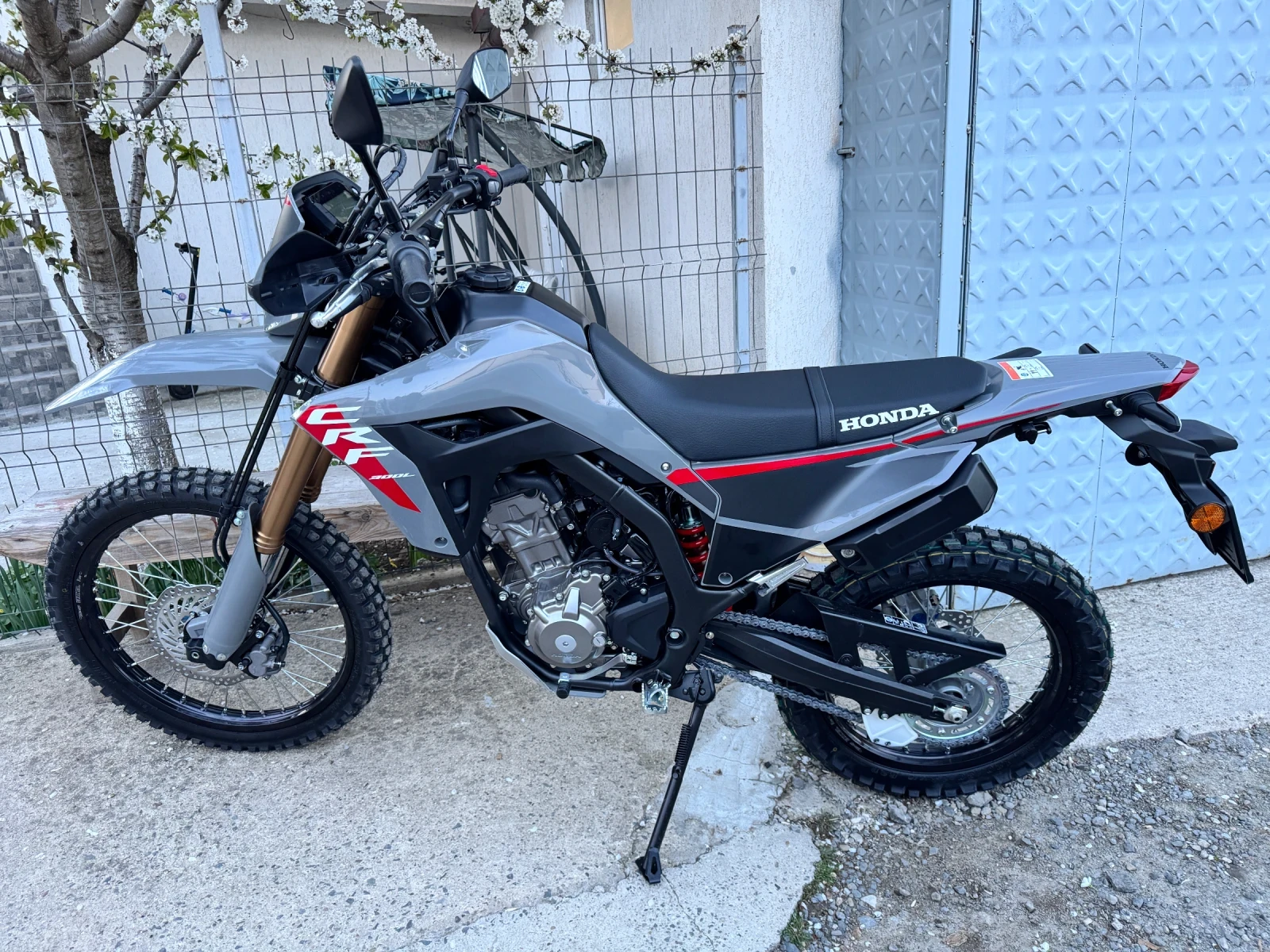Honda Crf 300 L gray, снимка 2 - Мотоциклети и мототехника - 55768814