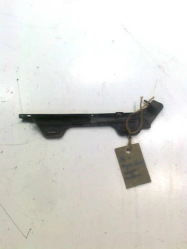 водач за предна броня (ляв) за Хюндай Матрикс 