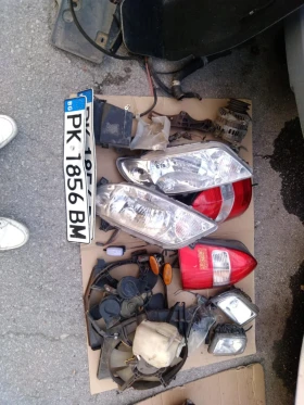 Mazda 323 F, снимка 3