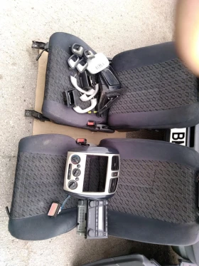 Mazda 323 F, снимка 5