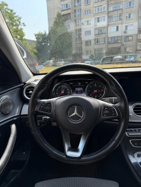 Mercedes-Benz E 220, снимка 9
