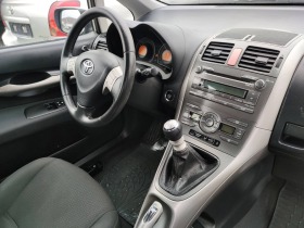 Toyota Auris, снимка 3 - Автомобили и джипове - 44720144