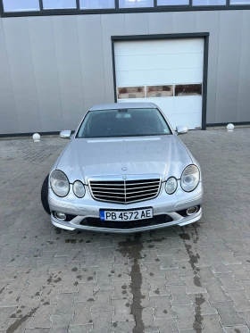  Mercedes-Benz E 320