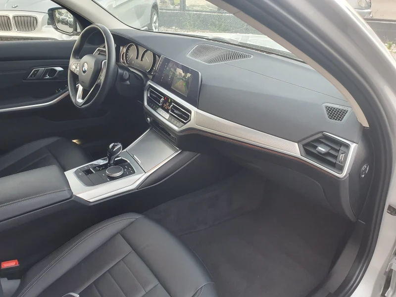 BMW 320 D xDrive! Германия! Full!, снимка 14 - Автомобили и джипове - 42275207