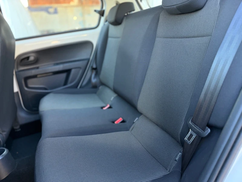 VW Up ЛИЗИНГ 5450лв + 6 равни месечни вноски по 908лв!, снимка 10 - Автомобили и джипове - 50073342