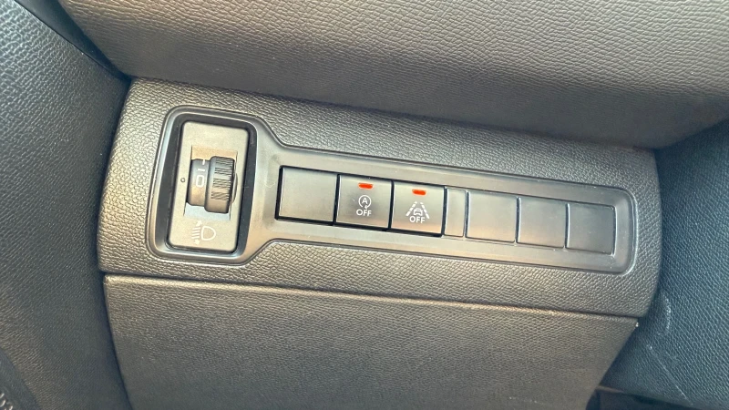 Peugeot 308 T9 1.6 Blue HDi 120 K.C. 2018г. DISTRONIC , снимка 7 - Автомобили и джипове - 50606908