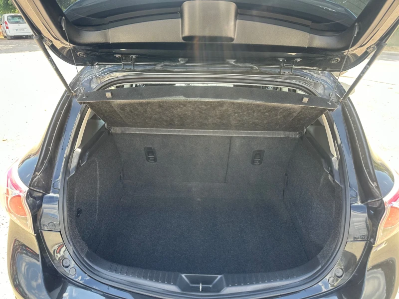 Mazda 3 2.2d MZ-R, LED, Xenon, Navi, Face lift! , снимка 16 - Автомобили и джипове - 51643923