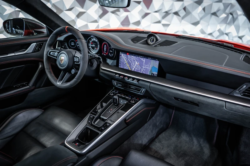 Porsche 911 Turbo S* Carbon* SportChrono* Bose, снимка 11 - Автомобили и джипове - 51655375